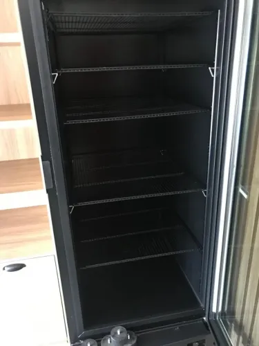 Freezer vertical porta de vidro Imberia