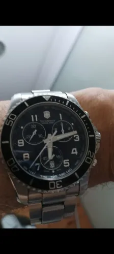 Relógio suíço Victorinox Maverick usado muito bom 