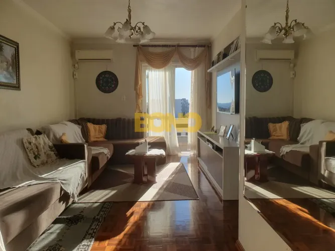 Apartamento Semimobiliado à Venda - Bairro Nossa Senhora da Saúde, Caxias do Sul/RS