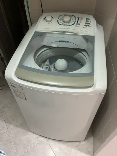 Máquina de Lavar Electrolux 10kg Turbo Capacidade - Excelente Estado