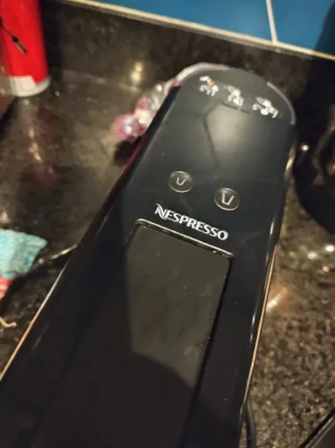 Vendo Máquina Nespresso Mini