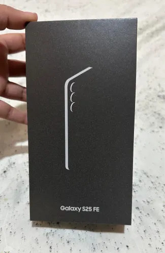 VENDO S25 FE lacrado 256GB