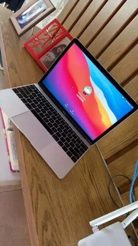 MacBook A1534