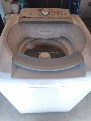 Máquina de lavar roupas Brastemp 11kg.