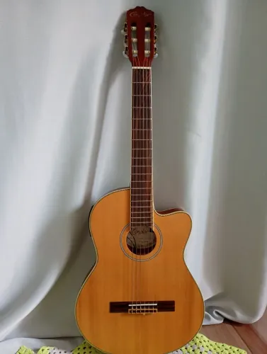 Violão nylon