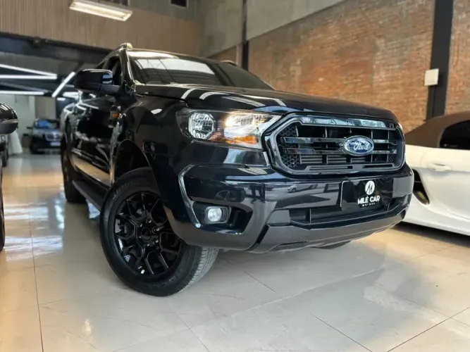 Ford Ranger Black 2.2 4X2 CD Diesel AUT 2023