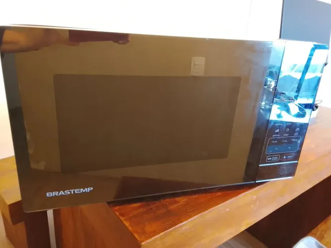 Microondas grill espelhado Brastemp