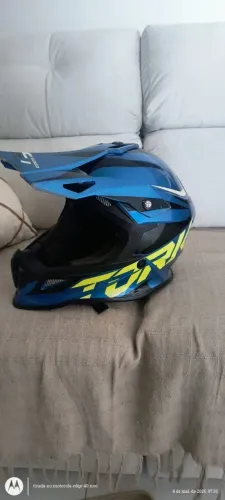 Capacete seminovo
