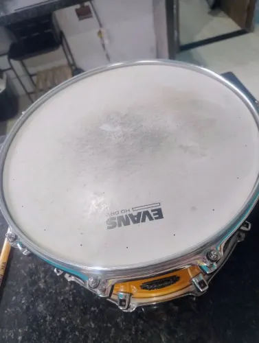 Pele batedeira Evans hd dry