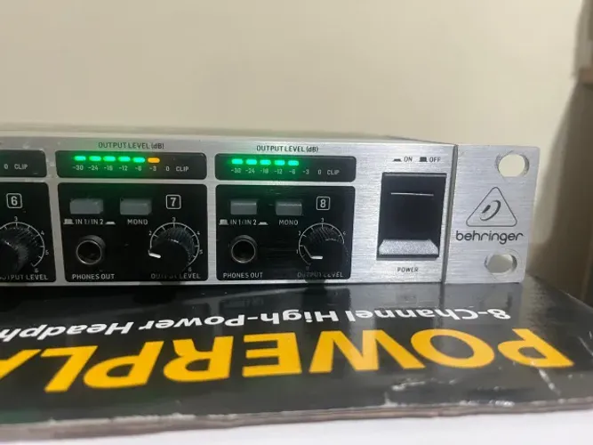 Amplificador Para 8 Fones Behringer Powerplay Ha8000 Pro-8 produtos de vitrine
