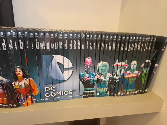 Coleção Eaglemoss DC Comics - edições 01 até 30