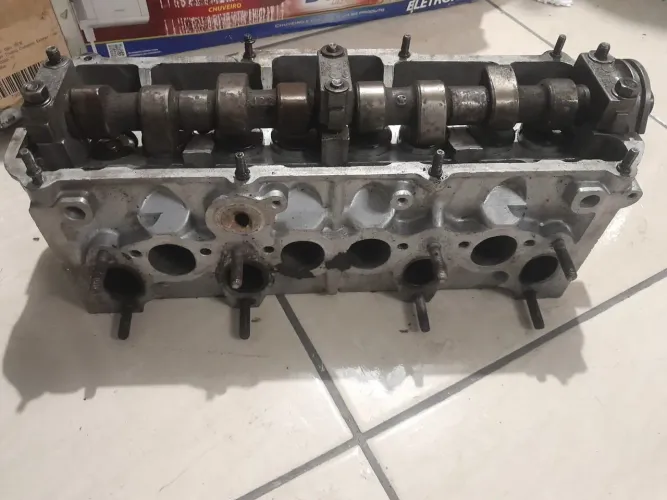 Cabeçote completo com comando Volksvagem motor Ap 1.6/1.8 8valvulas Cód: 026 103 373 F