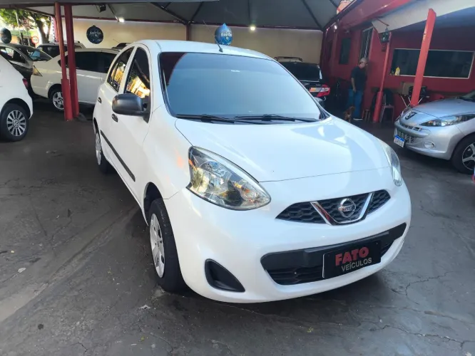 Nissan March S 1.0 12V Flex 5P 2016