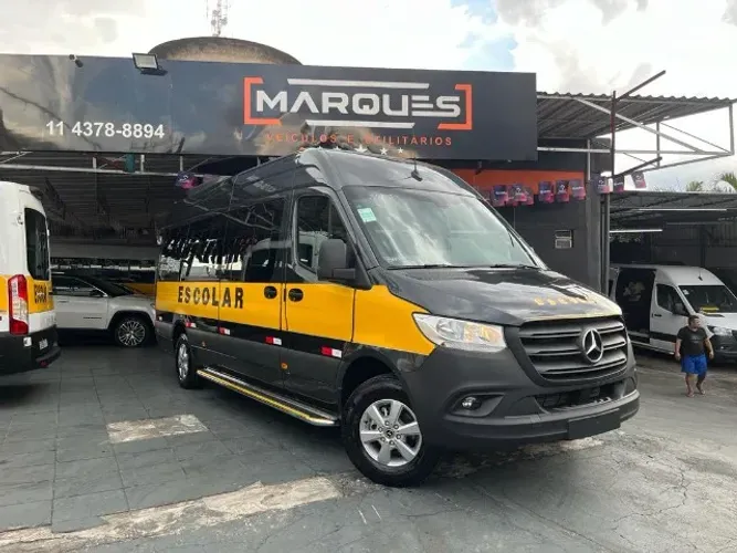 Mercedes-Benz Sprinter 417 Van Longo T. A. 2.0 16L Aut. (e6) 2027