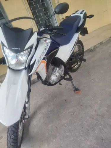 Vendo ou troco Bros 160
