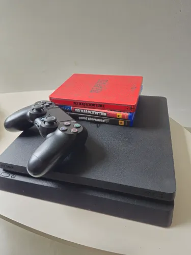 Ps4 1tb + steal book e gta 5