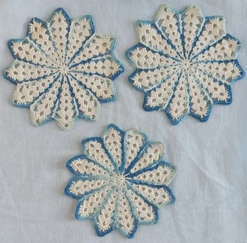 Base para copos em renda e/ou Panos de mesa/balcão