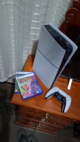 PlayStation 5 - versão Slim 1T C/ Leitor de disco
