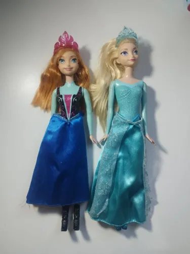 Boneca Anna e Elza de Frozen - Mattel 2012/2013