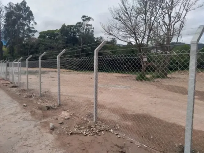 Tela de Alambrado de Alta Resistência - Proteção e Qualidade Garantida