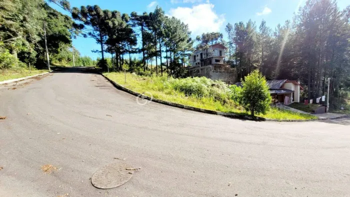 TERRENO À VENDA EM - GRAMADO/RS