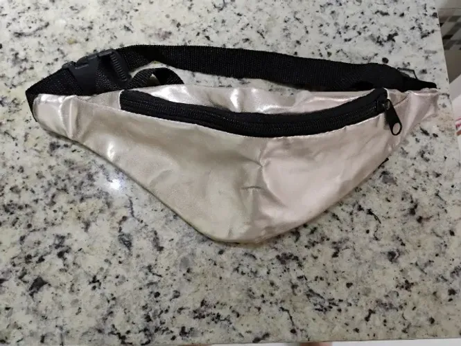 Pochete Dourada