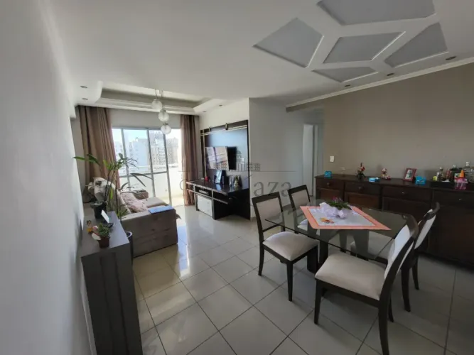 Apartamento - Edifício Ilhéus - Jardim Veneza - 3 Dormitórios - 72m².