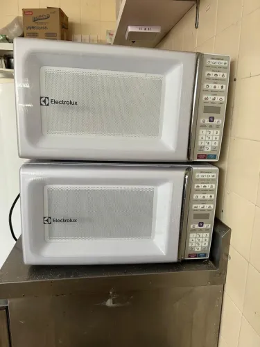Vendo microondas usado
