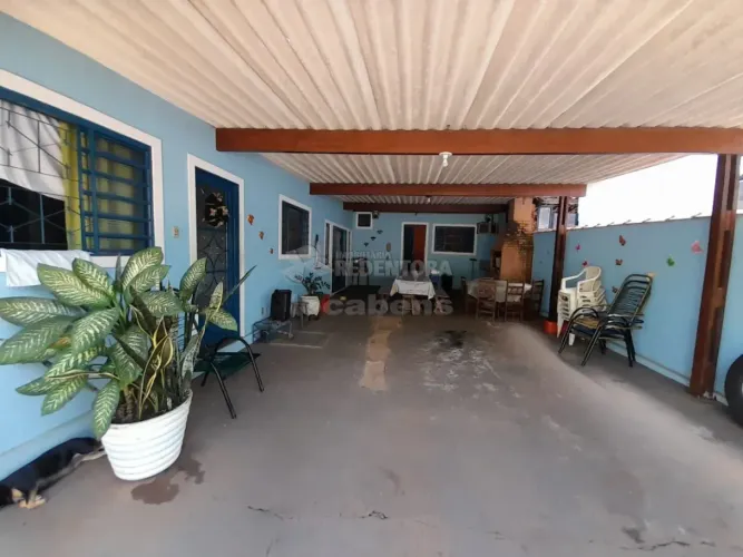 Fronteira/MG - Rancho com 3 dormitórios sendo os 3 tipo apartamento