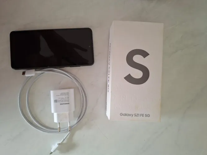 Samsung Galaxy S21 FE 5G 128GB 6GB RAM - Ótimo Estado | R$ 950