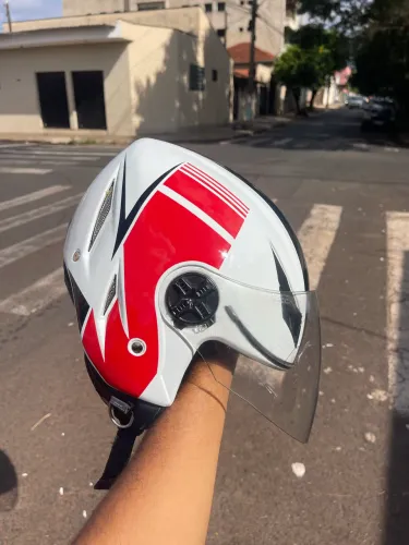 Agv blade TAM:60(pequena reforma na parte preta)