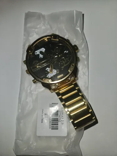 Relógio Grande Dourado Novo