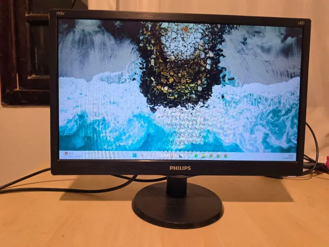 Monitor Philips LED 18,5" HDMI/VGA 193V5LHSB2/57