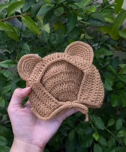 Kit touca de urso e amigurumi para fotografia newborn
