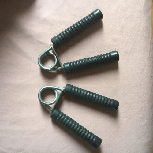 2 hand grip