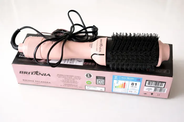 Escova Secadora Britânia Soft BEC07R Rosa 1300W - Semi Nova