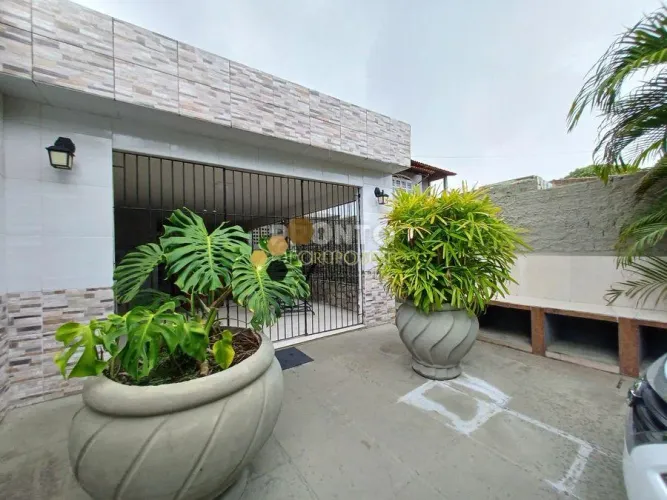 Casa 160m² a venda 03 quartos