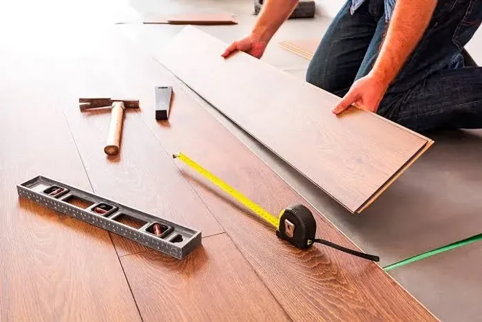 Piso vinilico e laminado CLICK!