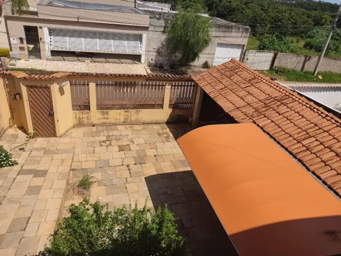 Casa, Residencial, 6 dormitório(s), 4 vaga(s) de garagem - faça sua proposta