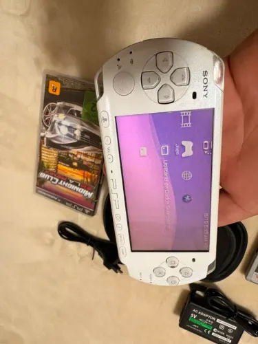 PSP 3001 unidade raríssima japonesa ( Branco pérola)