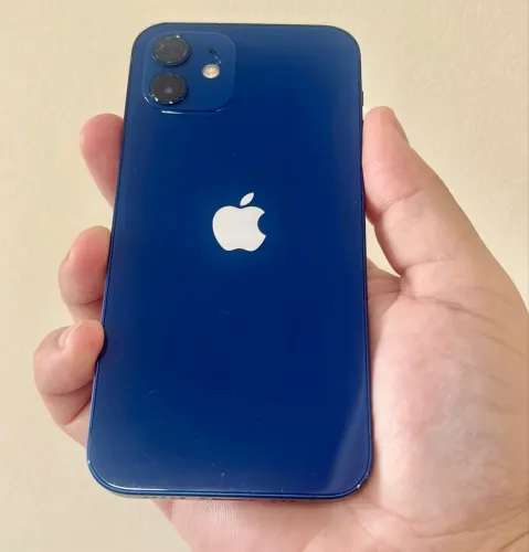 VENDO IPHONE 12 - 64 GB.