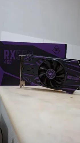 RX 550 4GB GDDR5 - Testada e Funcionando Perfeitamente