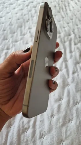iPhone 15 Pro Max Titânio