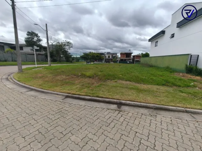 Lote de Esquina no Terras Alphaville 4
