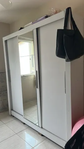 Vendo guarda-roupa