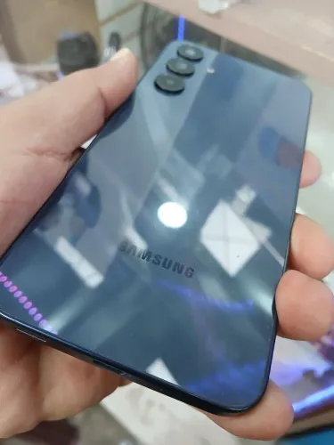 Samsung A16 5G 128GB 8 RAM Impecável trocas só com volta em dinheiro