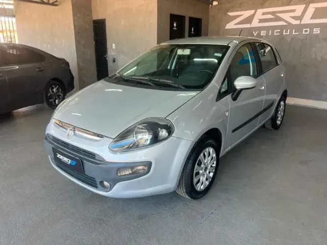 Fiat Punto Attractive 1.4 Fire Flex 8V 5P 2013