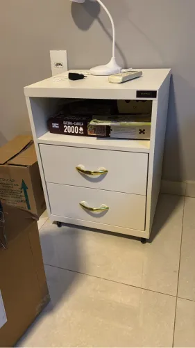 Mesa de cabeceira