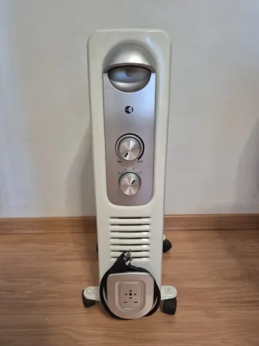 Aquecedor Elétrico a Óleo Equation 1500W 110V com 3 Níveis de Aquecimento