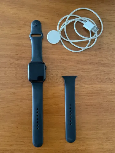 Apple Watch Series 5 44mm preto